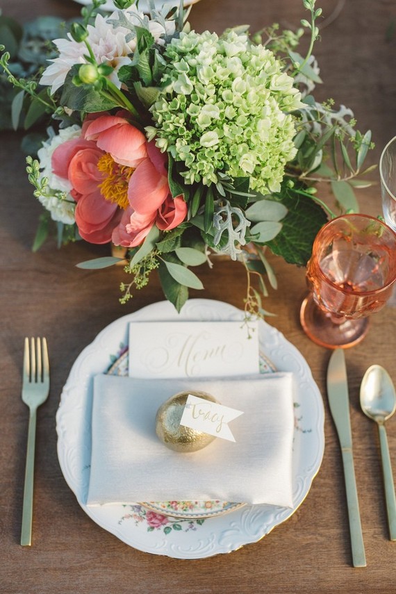 Rustic wedding place setting