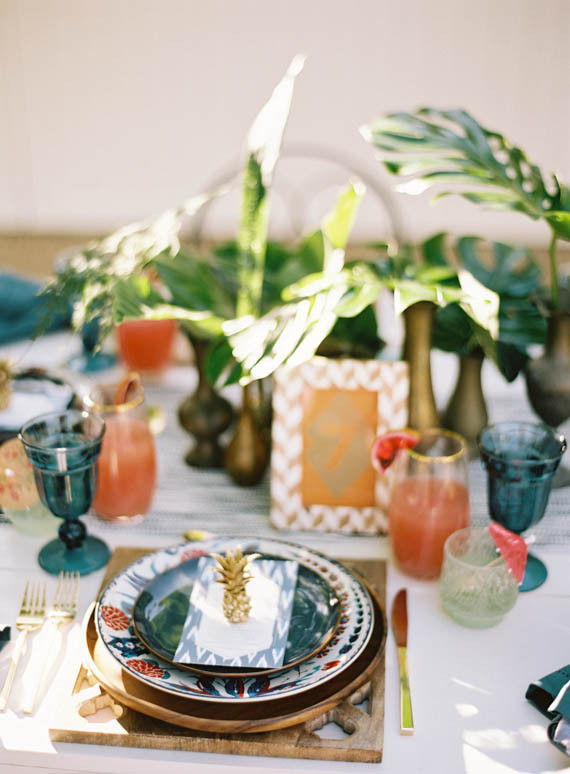tropical wedding place setting Wedding & Party Ideas 100 Layer Cake