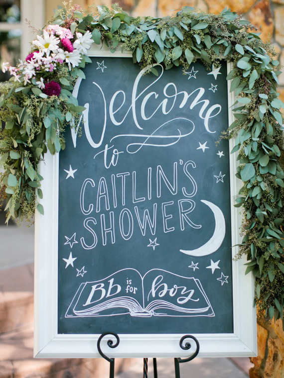 Baby shower 2024 chalkboard ideas