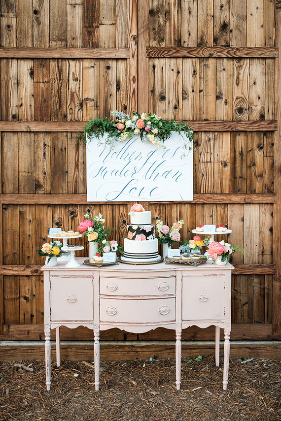 French country wedding inspiration | Wedding &amp; Party Ideas | 100 Layer Cake