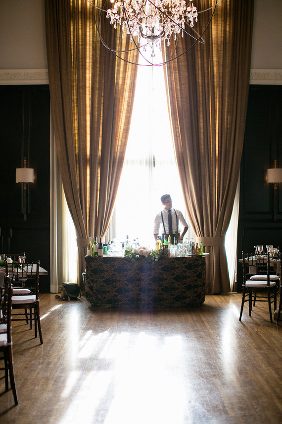 reception bar Wedding & Party Ideas 100 Layer Cake