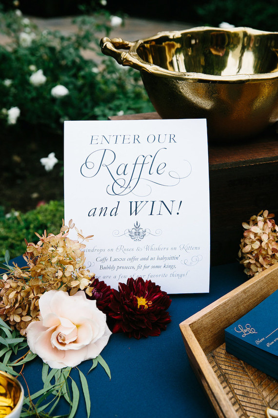 Wedding guest book table Wedding & Party Ideas 100 Layer Cake