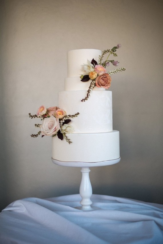 Modern wedding cake | Wedding & Party Ideas | 100 Layer Cake