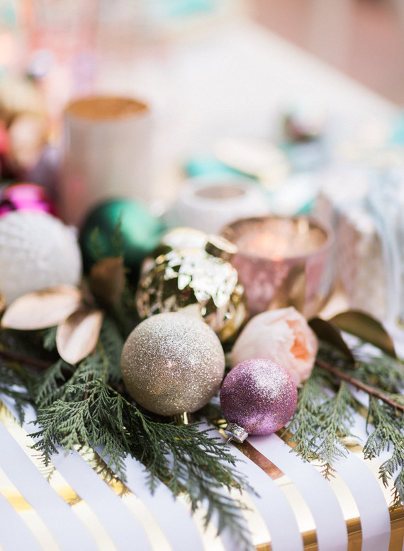 modern-holiday-decor-ideas-wedding-party-ideas-100-layer-cake