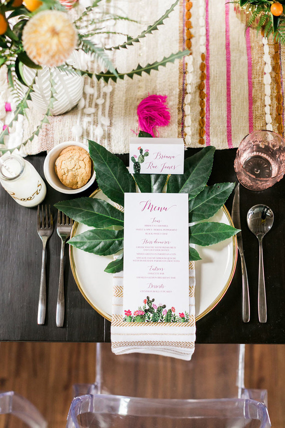 Tropical place setting Wedding & Party Ideas 100 Layer Cake