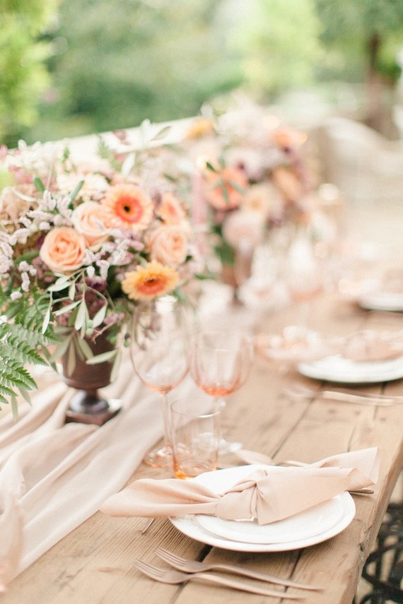 Place setting Wedding & Party Ideas 100 Layer Cake