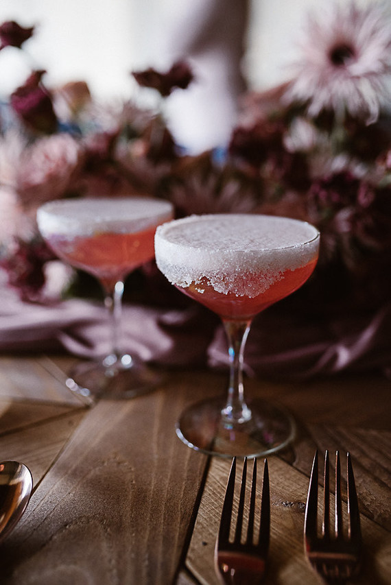 Moody mauve Valentine's Day and winter wedding ideas | Wedding &amp; Party