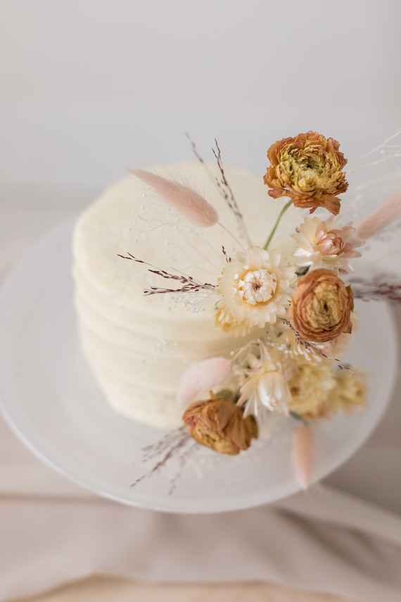 dried flower wedding cake Wedding & Party Ideas 100 Layer Cake