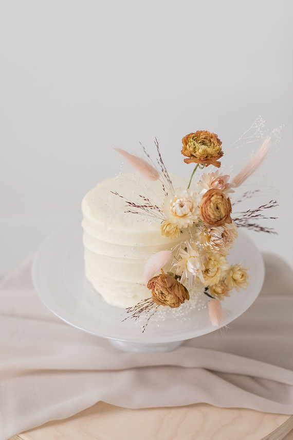 dried flower wedding cake Wedding & Party Ideas 100 Layer Cake