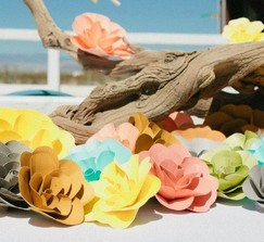 Gorgeous Paper Flowers (136 Total)