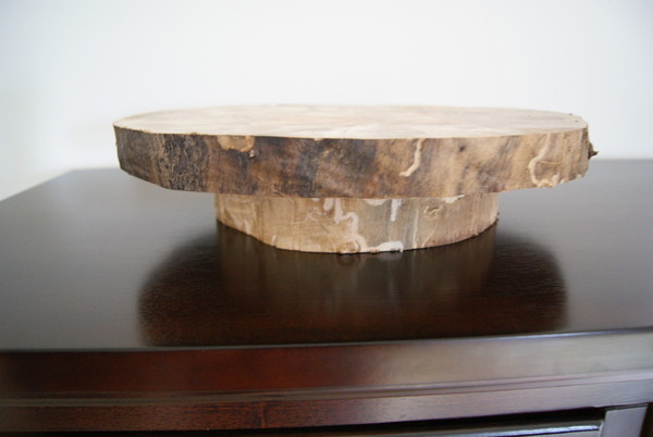 Real Weddings and Wedding Inspiration Ideas | Tree Trunk Cake Stand