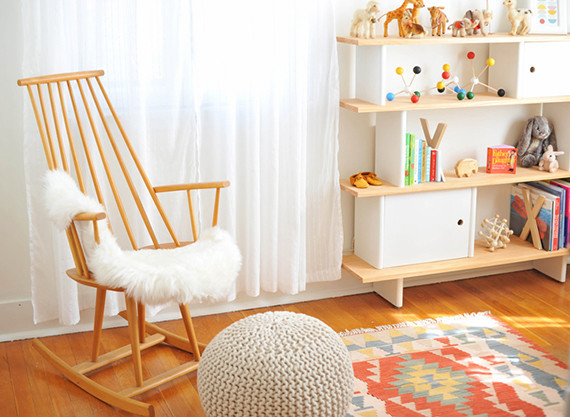 Midcentury girl's nursery