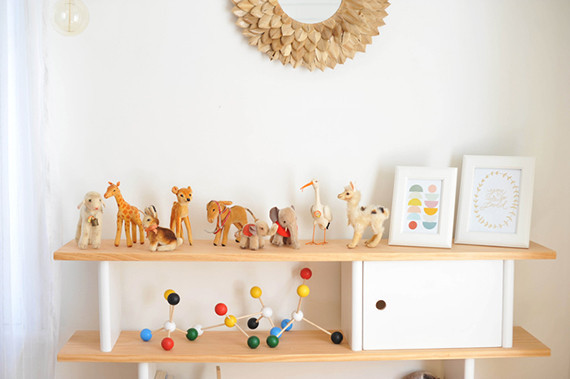 Midcentury girl's nursery