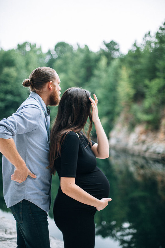 rock quarry maternity photos