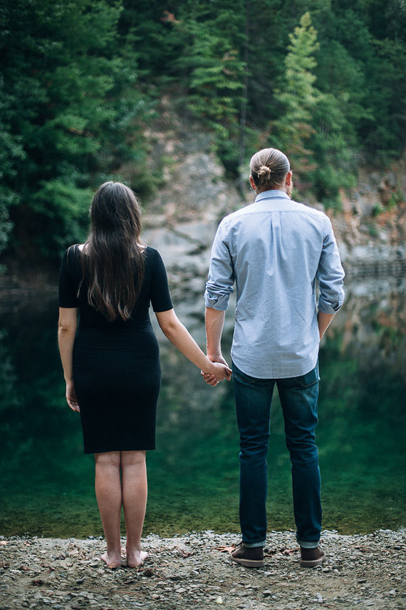 rock quarry maternity photos