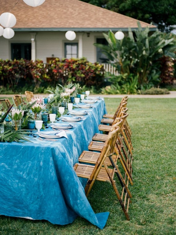 Tropical tablescape