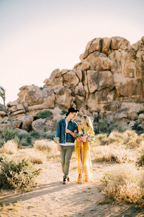 Boho engagement shoot in Joshua Tree