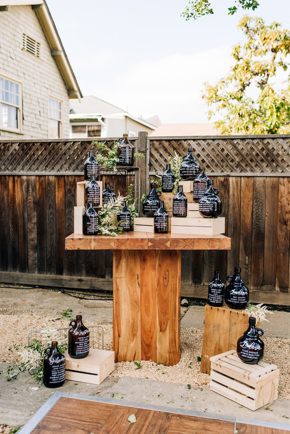 a colorful backyard wedding in Santa Barbara on a super reasonable budget