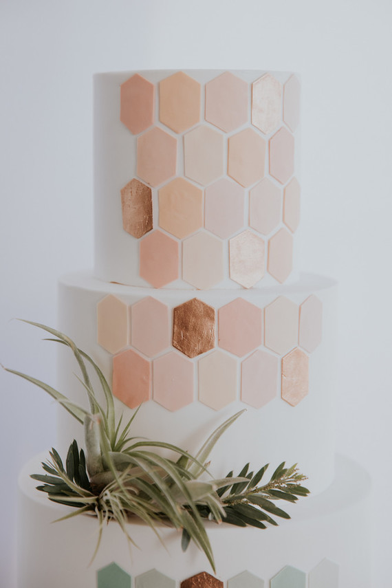 blush and rose gold wedding cake