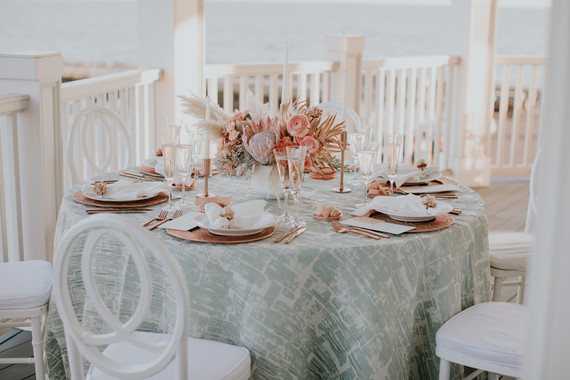 Spring 2019 wedding trend alert: pale mint and blush seaside editorial