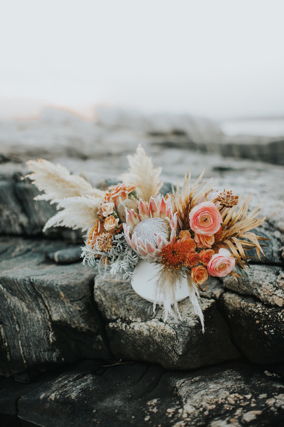 Spring 2019 wedding trend alert: pale mint and blush seaside editorial