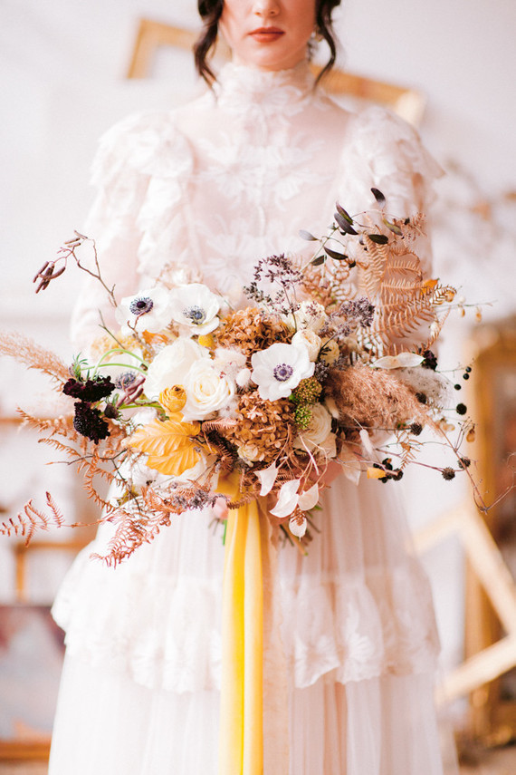 Gorgeous fall bridal bouquet