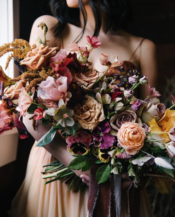 Gorgeous fall bridal bouquet