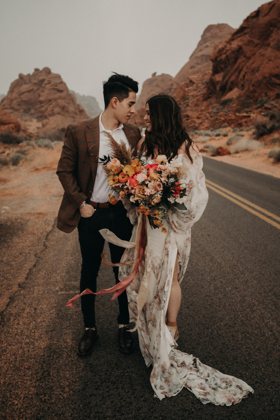 Gorgeous fall bridal bouquet