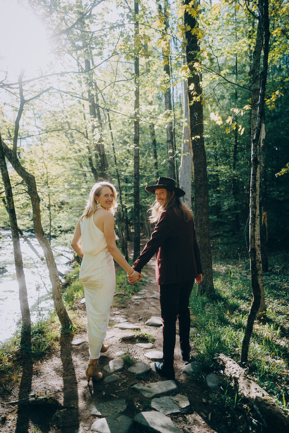 Elopement in the woods