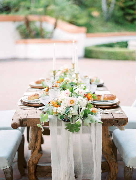 Rustic tablescape | Wedding & Party Ideas | 100 Layer Cake