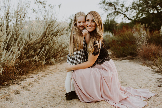 Rustic fall family photos | Wedding & Party Ideas | 100 Layer Cake
