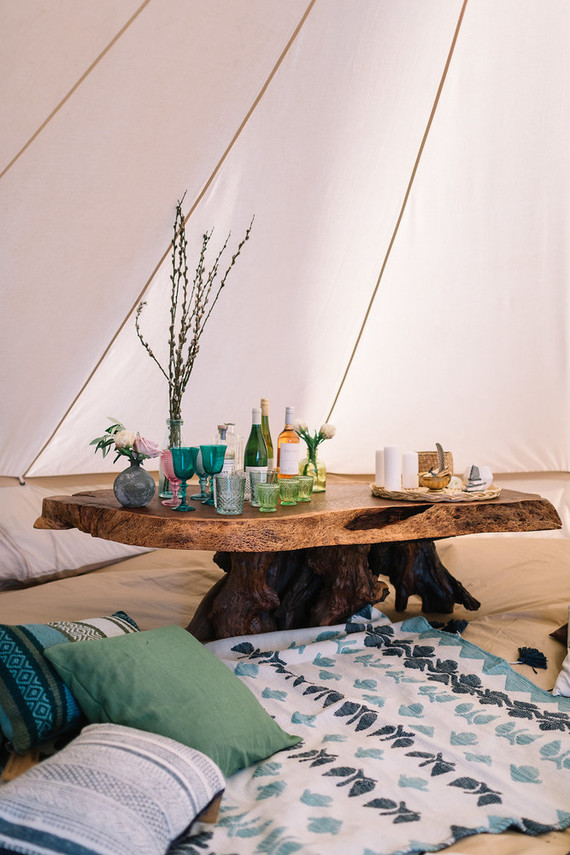 Glamping decor | Wedding & Party Ideas | 100 Layer Cake