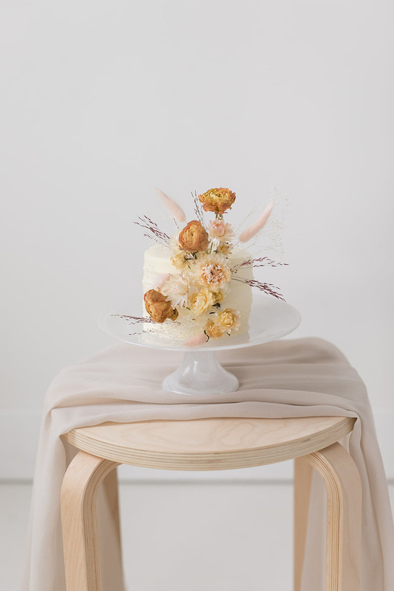 dried flower wedding cake Wedding & Party Ideas 100 Layer Cake